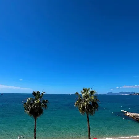 Apartmán Les Pins - Sea View - 4 People - Parking